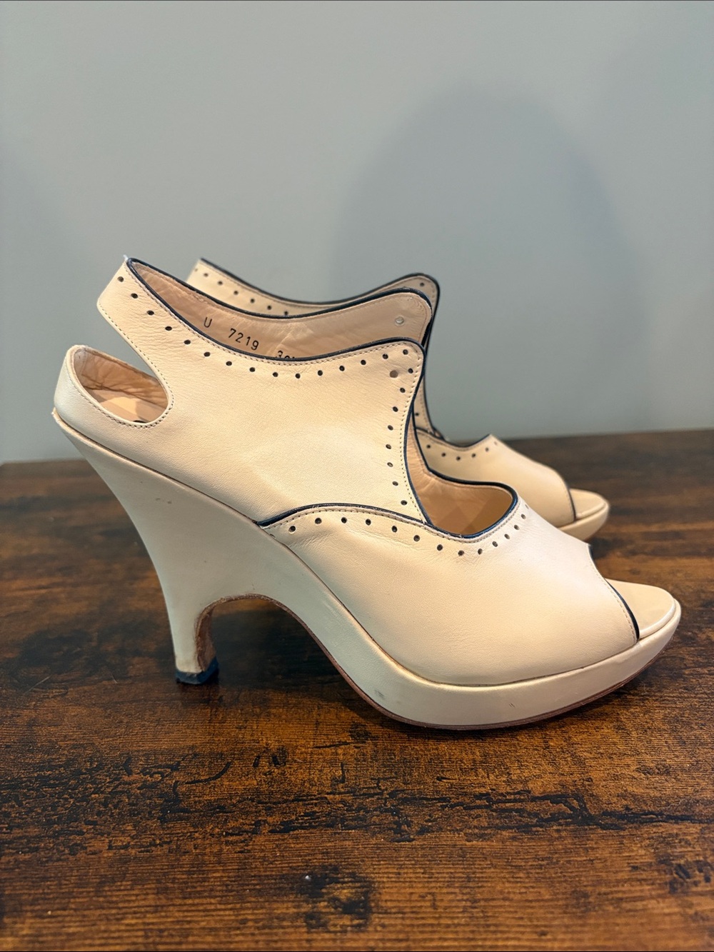 Anthropologie Giraudon NY Contour Wedge Lace-Up Sandal Heels Shoes 39.5‎